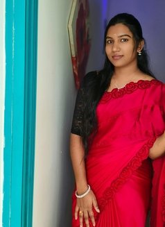 Keerthi South Indian Young - escort in Abu Dhabi Photo 13 of 17