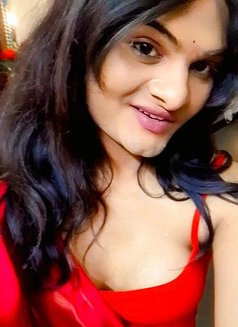Keerthy - Transsexual escort in Hyderabad Photo 3 of 3
