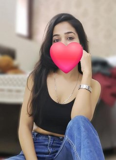 Keerti Cam and Real Meet - escort in Gurgaon Photo 2 of 5