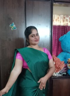 Keerti - escort in Hyderabad Photo 2 of 2