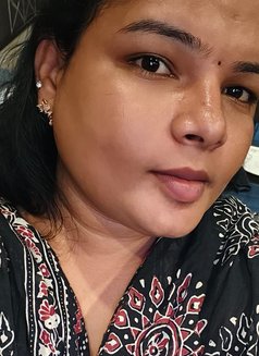 Keethana - Transsexual escort in Hyderabad Photo 3 of 7