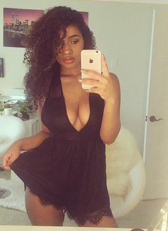 Kei - escort in Bangalore Photo 5 of 5