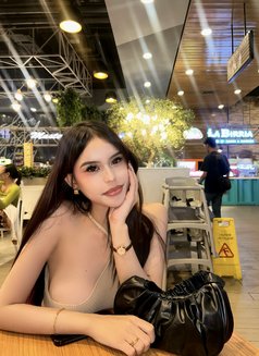 Keirasy - puta in Makati City Photo 3 of 4