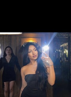 Keisha - puta in Singapore Photo 8 of 8