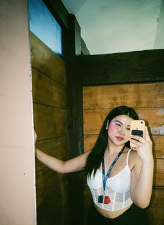 Keisha - Transsexual escort in Makati City Photo 8 of 12