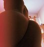 Keisha - masseuse in Nairobi Photo 4 of 5