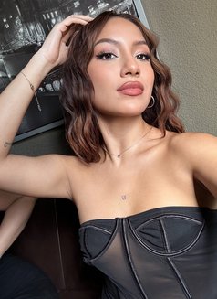 Keisha - escort in Singapore Photo 6 of 6