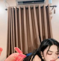 KEISYA KIMBERLIEE - Transsexual escort in Bali Photo 5 of 13