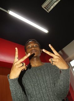 Keith | Mature, Open-Minded (Verified) - Male escort in Nairobi Photo 4 of 6