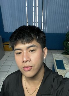 Keith Young & Innocent - Male escort in Makati City Photo 2 of 4