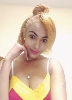 Kelcie - escort in Nairobi Photo 2 of 3