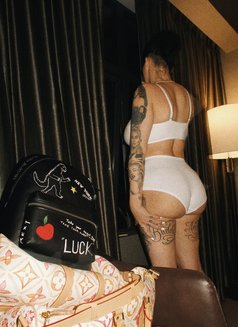 Kellie - escort in Nagoya Photo 4 of 4