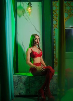 Kelly 999 - Transsexual escort in Mumbai Photo 23 of 26