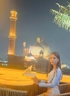 Kelly 999 - Transsexual escort in New Delhi Photo 29 of 29