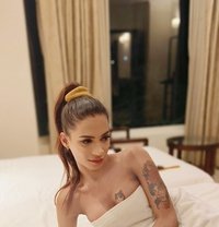 Kelly 999 - Transsexual escort in Mumbai