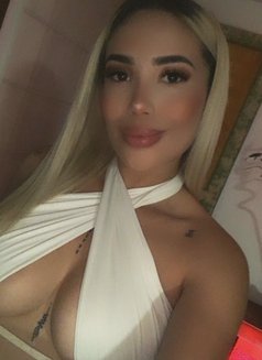 Kelly Available Outcall Incall - escort in Al Manama Photo 4 of 7
