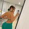 Kelly - escort in Jeddah Photo 3 of 5