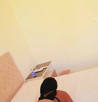 Kelly - escort in Cairo