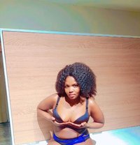 Kelly - escort in Cairo