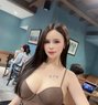 Kelly Domingo - escort in Manila Photo 5 of 6