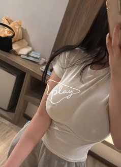 Kelly Domingo All natural - puta in Makati City Photo 24 of 30