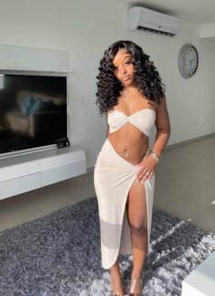 Kelly, Hot Dripping Pussy - puta in Coimbatore Photo 3 of 10