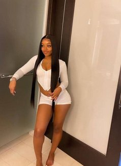 Kelly, Hot Dripping Pussy - puta in Coimbatore Photo 7 of 10