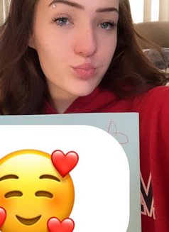 Kelly - escort in Hurghada Photo 1 of 2