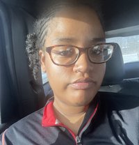 Kelly - escort in Riyadh