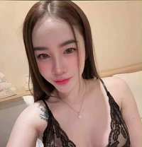 Kelly - escort in Al Juffair