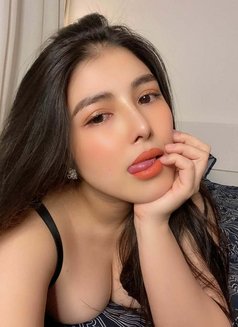 Kelly - escort in Doha Photo 5 of 5