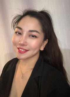 Kelly - escort in Lafia Photo 1 of 3