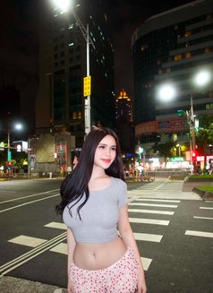 Kelly π΅π - escort in Makati City Photo 4 of 27