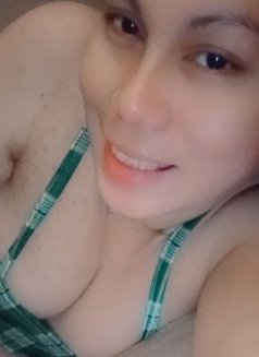 Kelly - Acompañantes transexual in Manila Photo 4 of 7