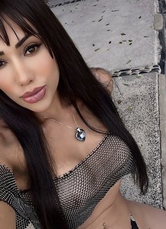 Kelly in Al Manama - escort in Al Manama Photo 6 of 13