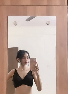 Kelly - Transsexual escort in Bangalore Photo 6 of 6