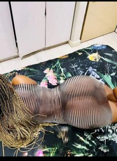 Kelly - escort in Nairobi Photo 4 of 4