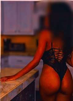 Kelly naughty blowjob queen, Madipakkam - escort in Chennai Photo 4 of 5