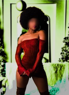 Kelly naughty blowjob queen, Madipakkam - escort in Chennai Photo 2 of 4