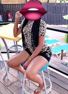 KELLY (NURU ORGASM MASSAGE, VIDÉO SEX) - puta in Nairobi Photo 1 of 8