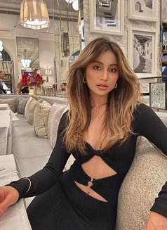 Kelly -OWO COB . Independent - Agencia de putas in Dubai Photo 10 of 10