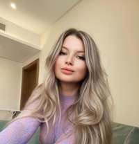 Kelly - escort in Al Manama