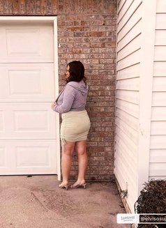 Kelly - escort in Kandy Photo 1 of 3