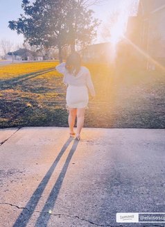 Kelly - escort in Kandy Photo 3 of 3