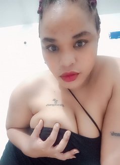 Kelly - escort in Pune Photo 2 of 6