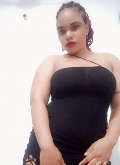 Kelly - escort in Pune Photo 3 of 6