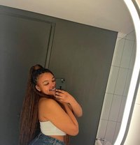 Kelly - escort in Pune