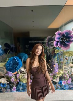 Kelly V - escort in Jakarta Photo 1 of 4