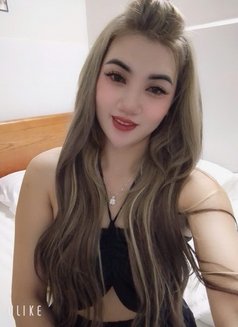 Kelly - escort in Ajmān Photo 2 of 2