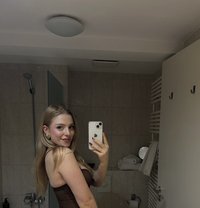 Kellyone - Transsexual escort in Belgrade